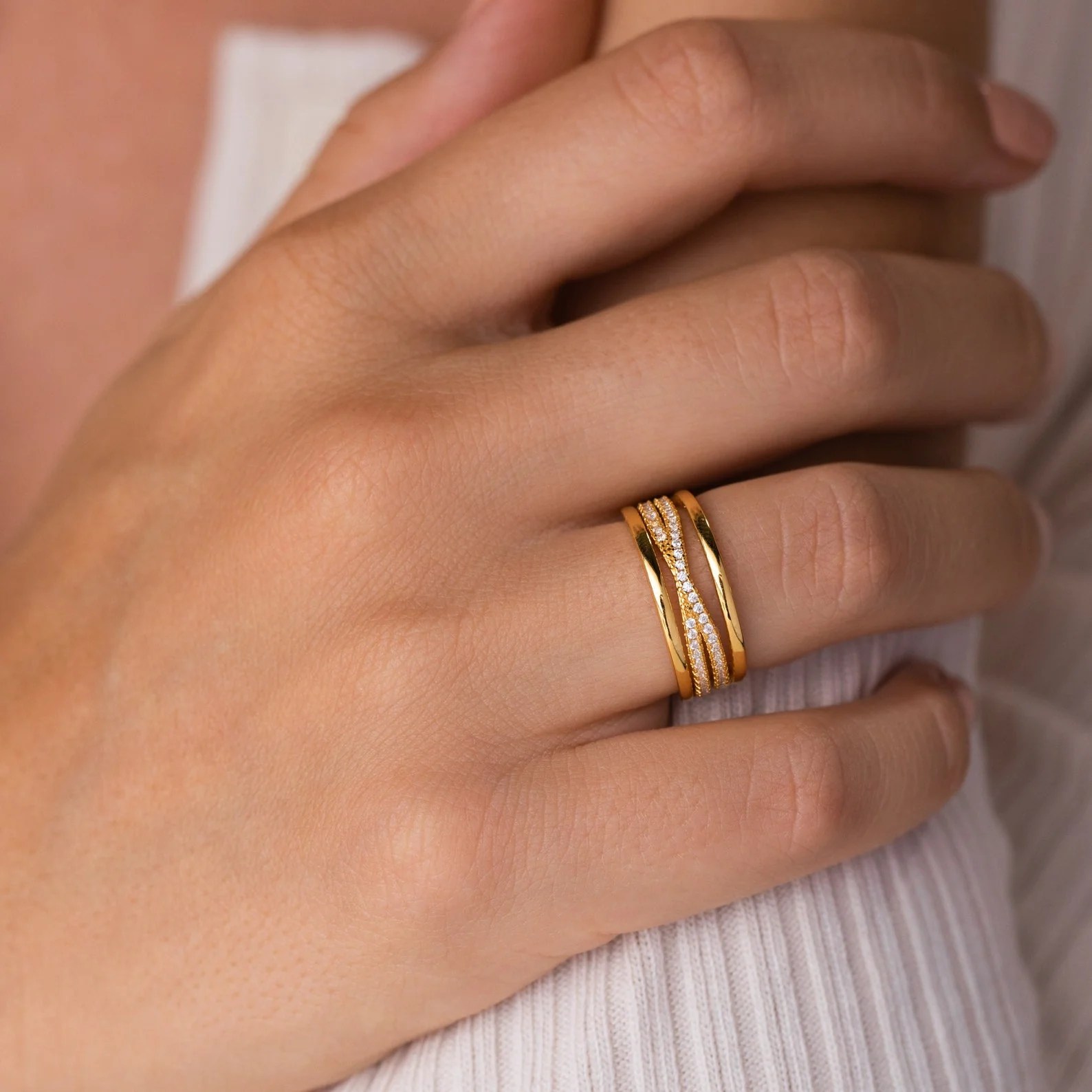 Amani Pave Twist Ring - Image 2