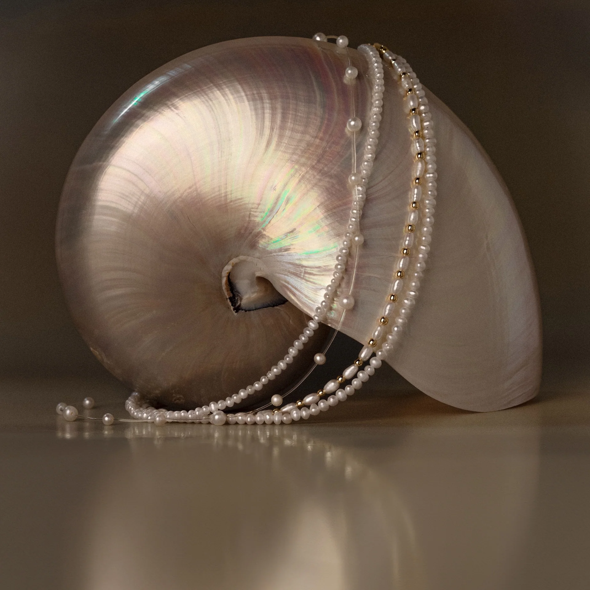 Beaded Pearl Necklace in 18K Gold - Image 7