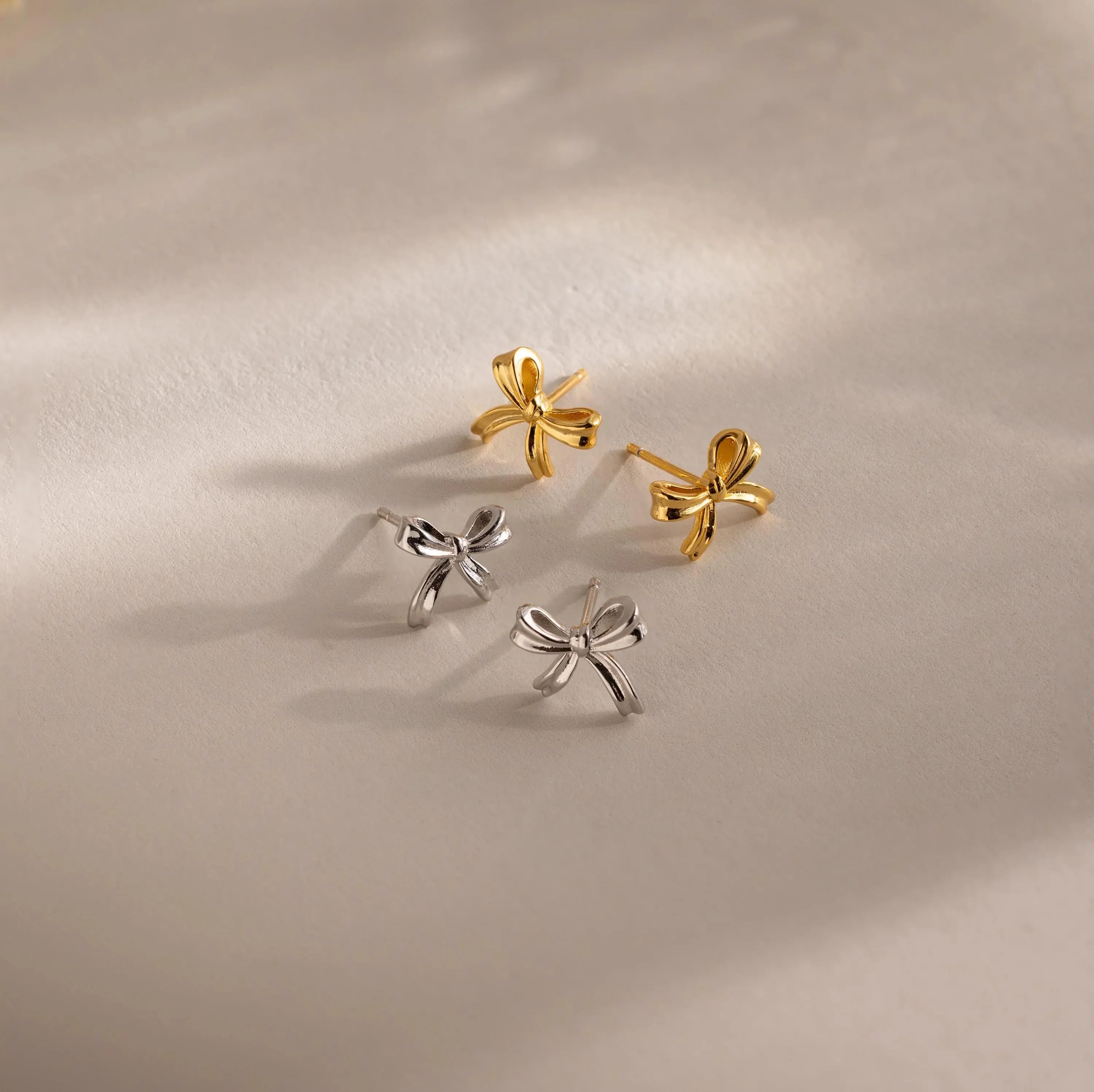 Bow Studs in Silver - Image 5
