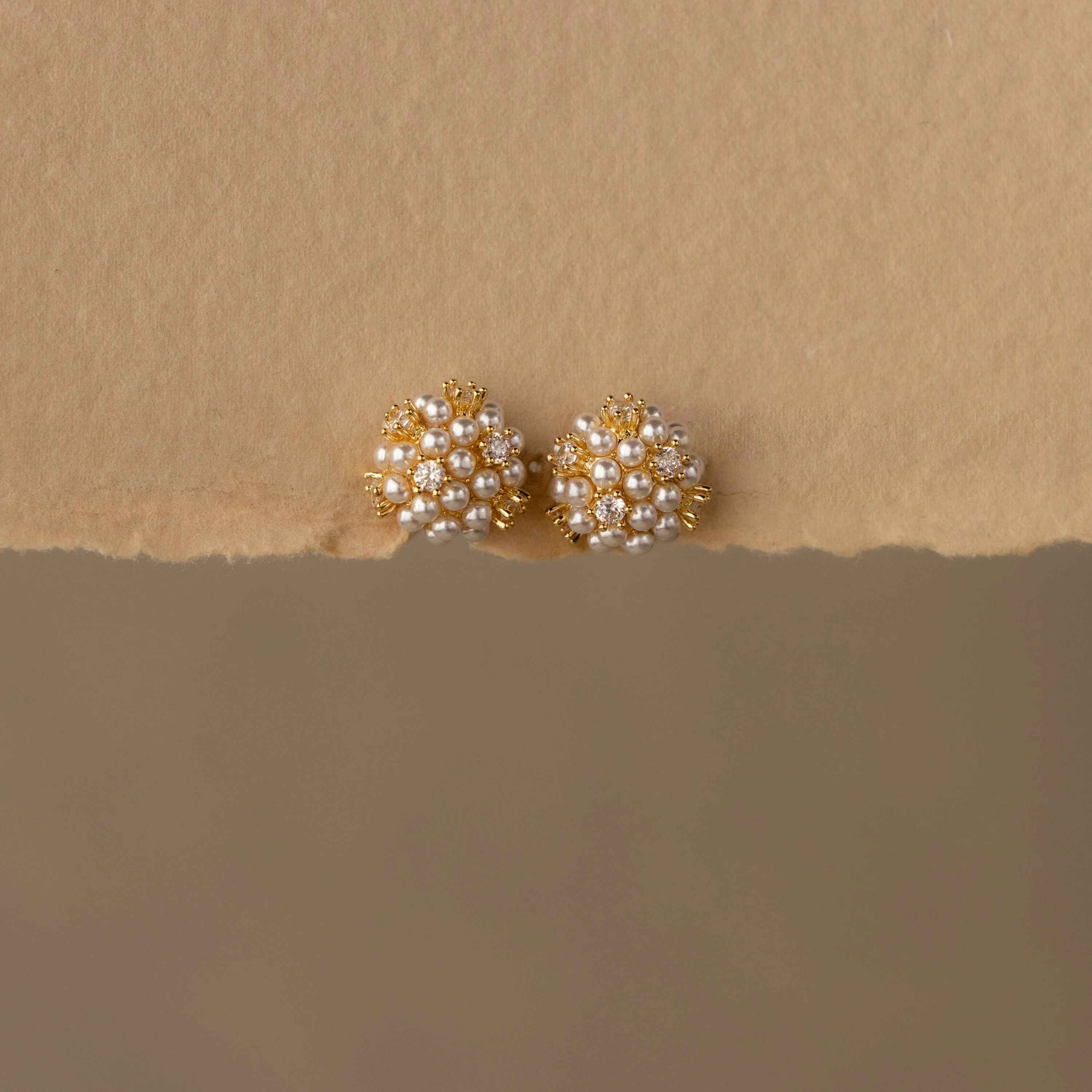 Confetti Dot Diamond Pearl Cluster Studs