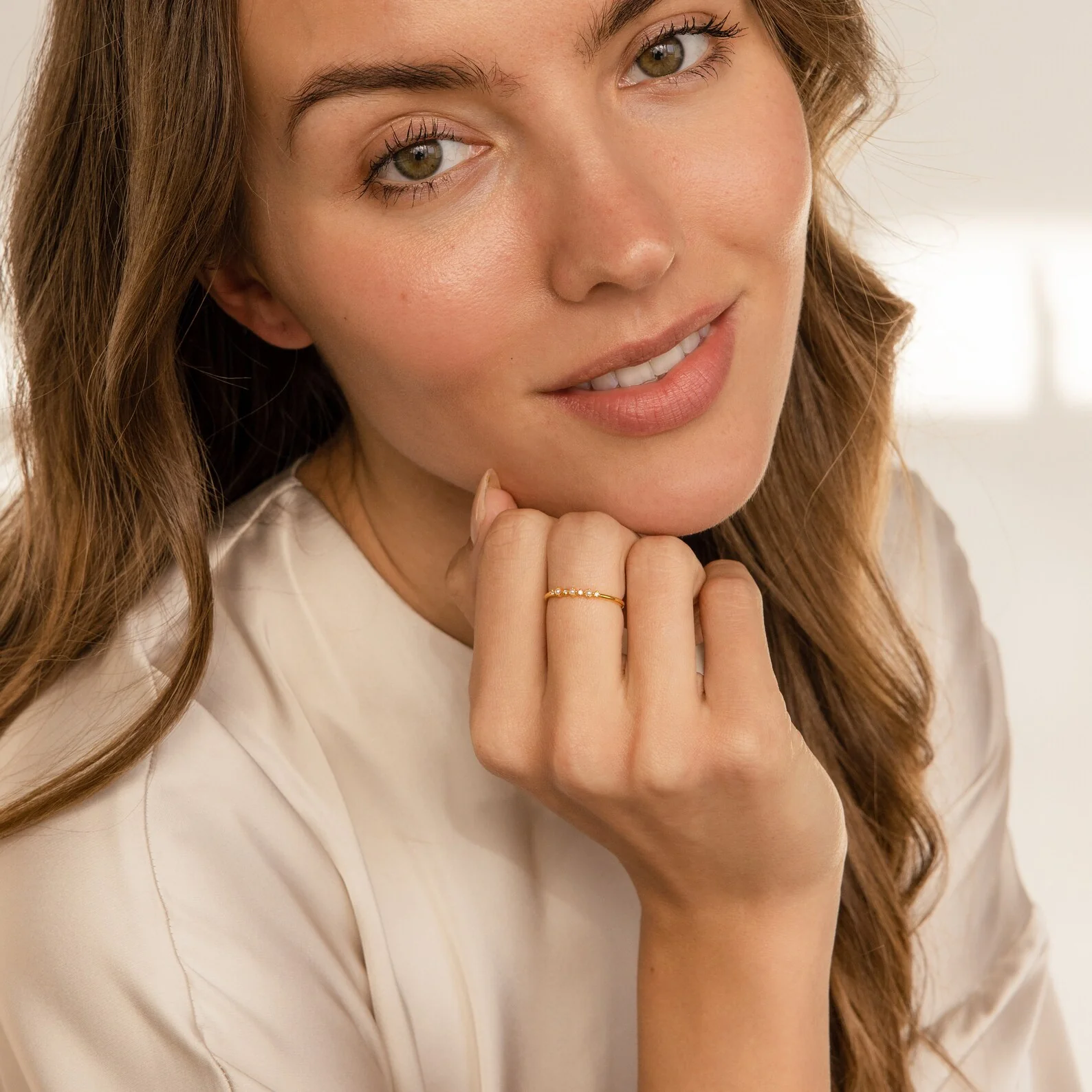 Delicate Pearl Diamond Ring - Image 6