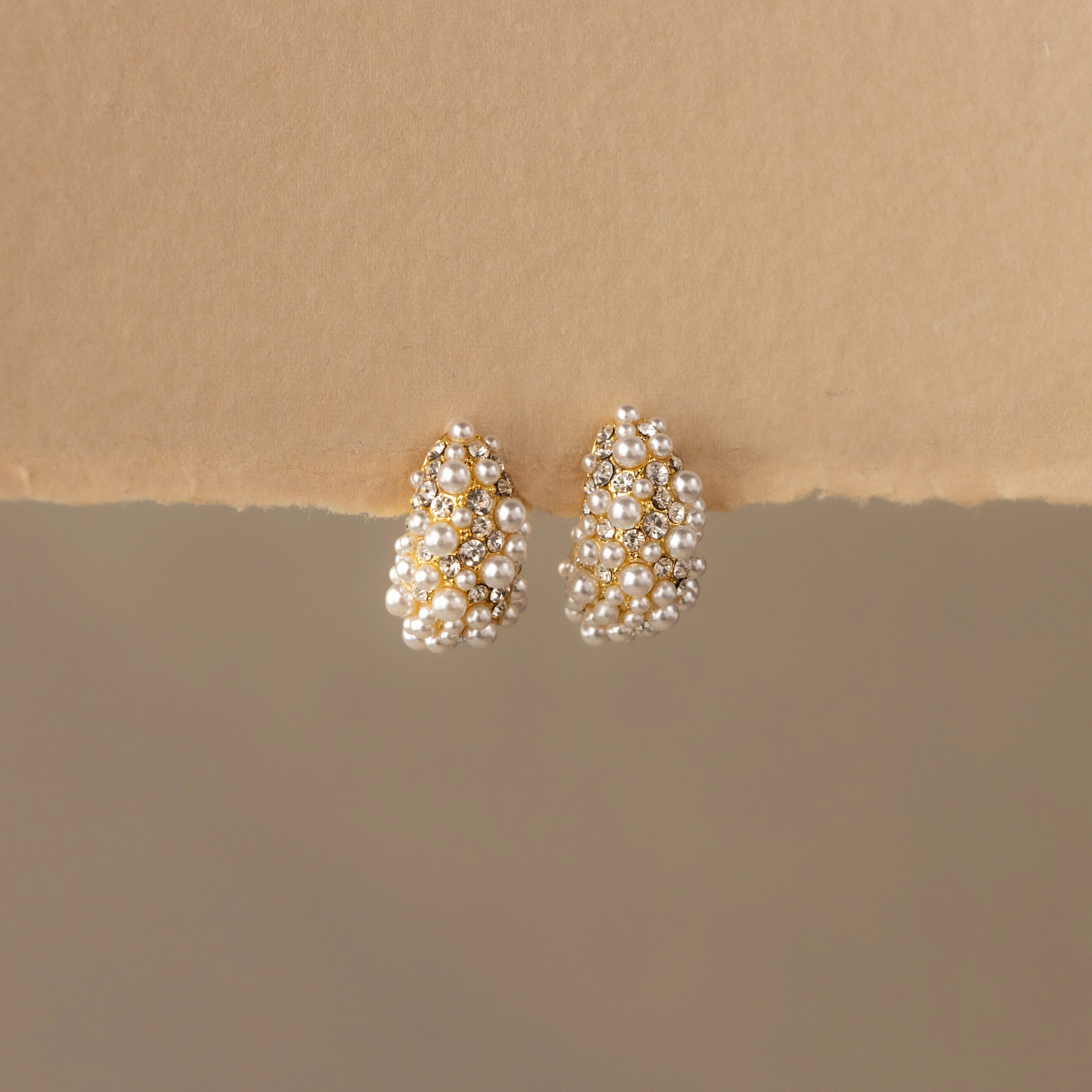 Diamond Pearl Cluster Dome Studs