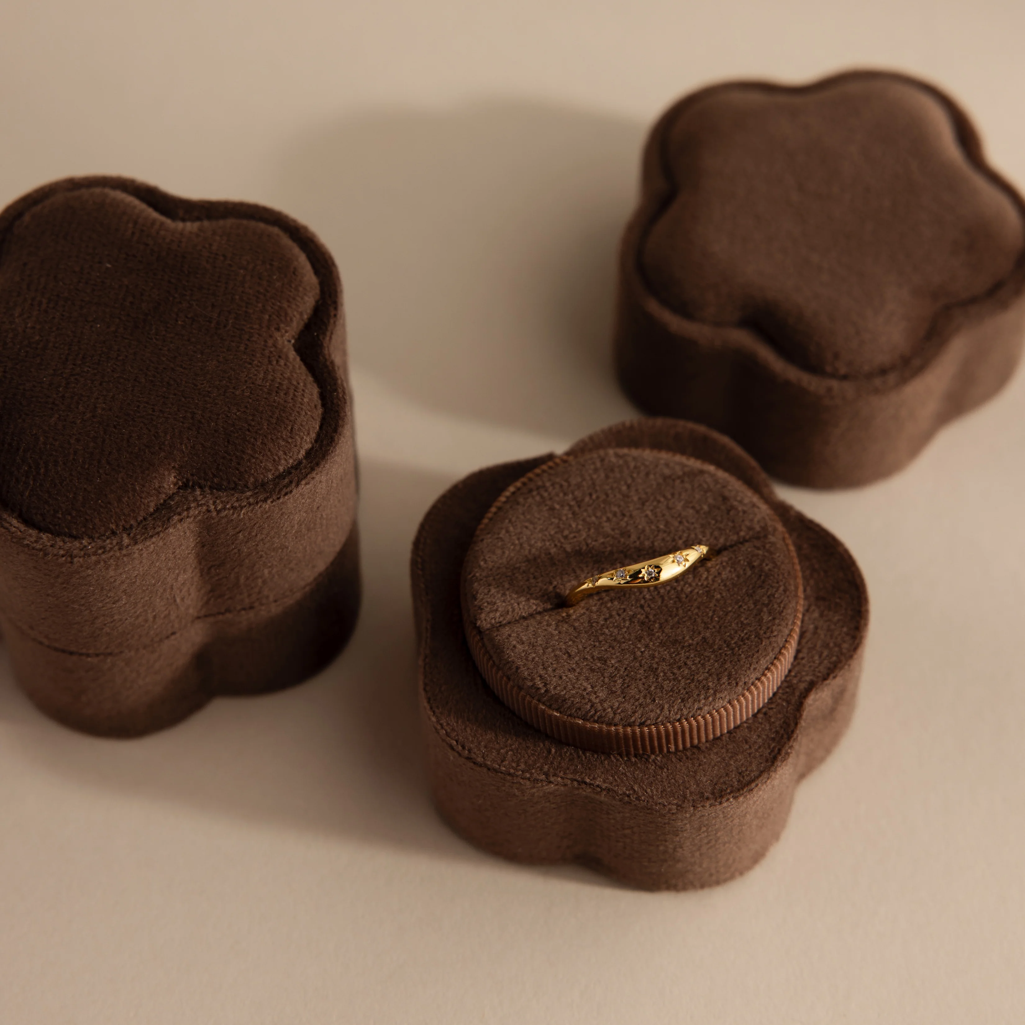 Flower Velvet Ring Box - Image 5