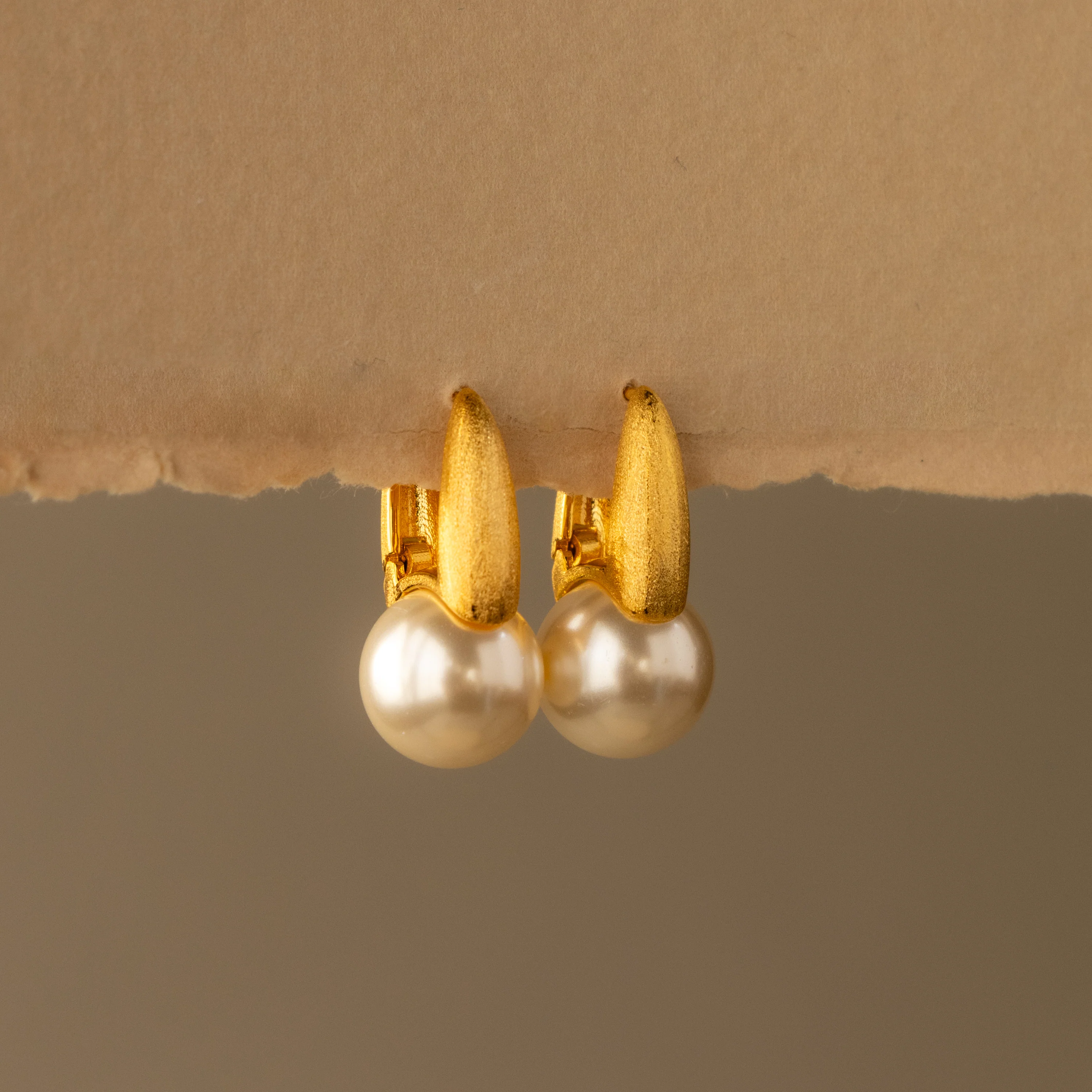 Frosted Pearl Drop Link Huggies