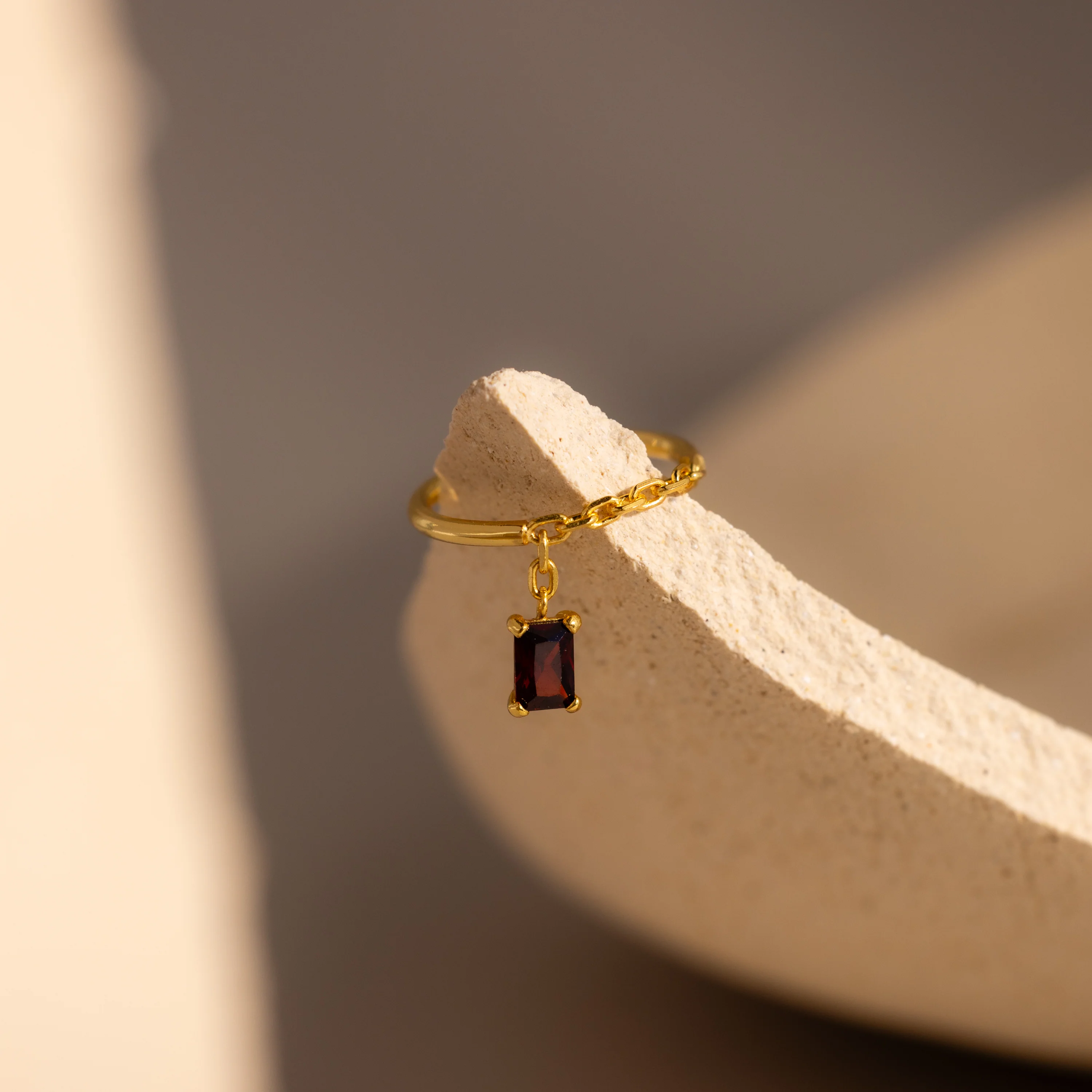 Garnet Drop Chain Ring
