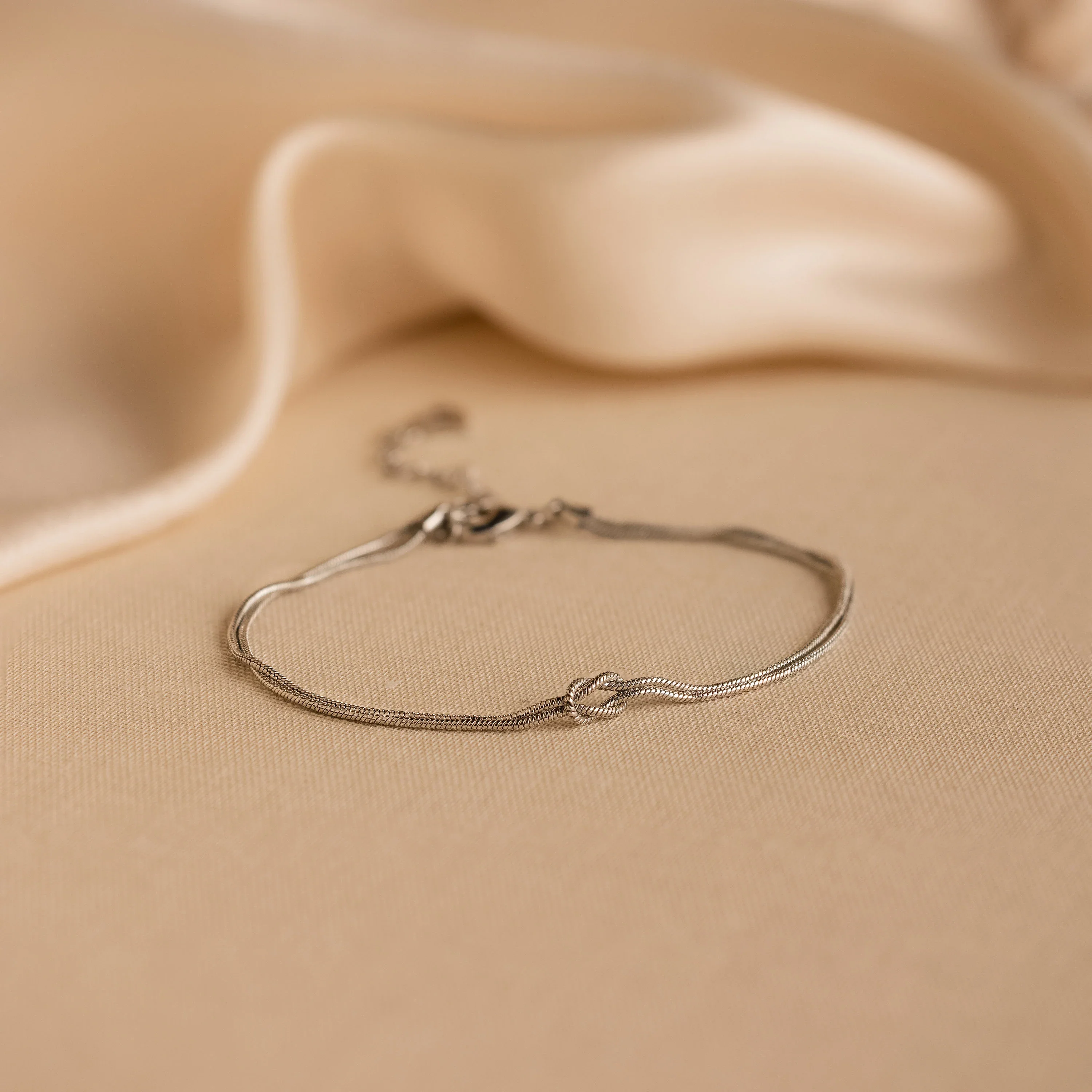 Love Knot Bracelet in Silver