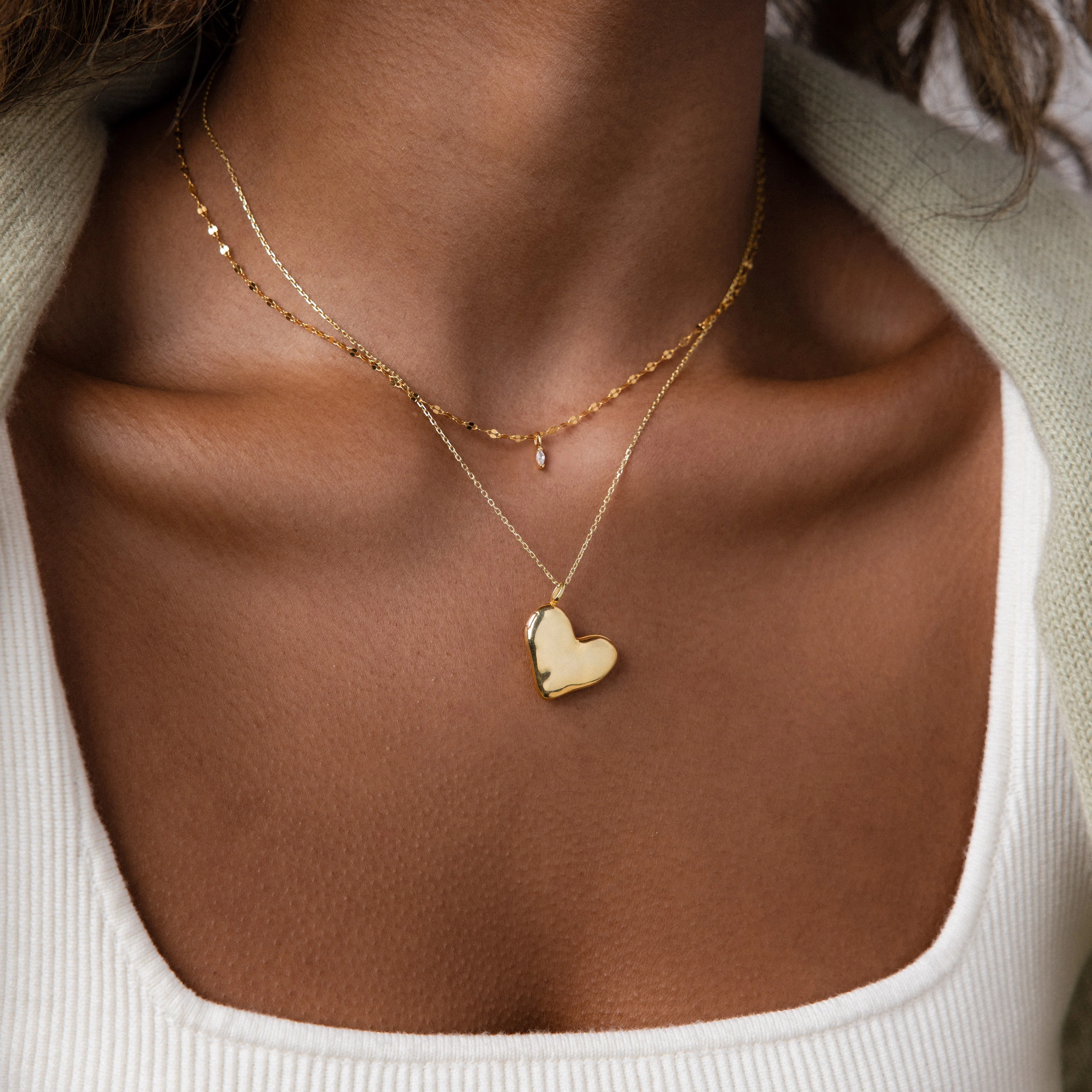 Organic Heart Locket Necklace in 18K Gold - Image 4
