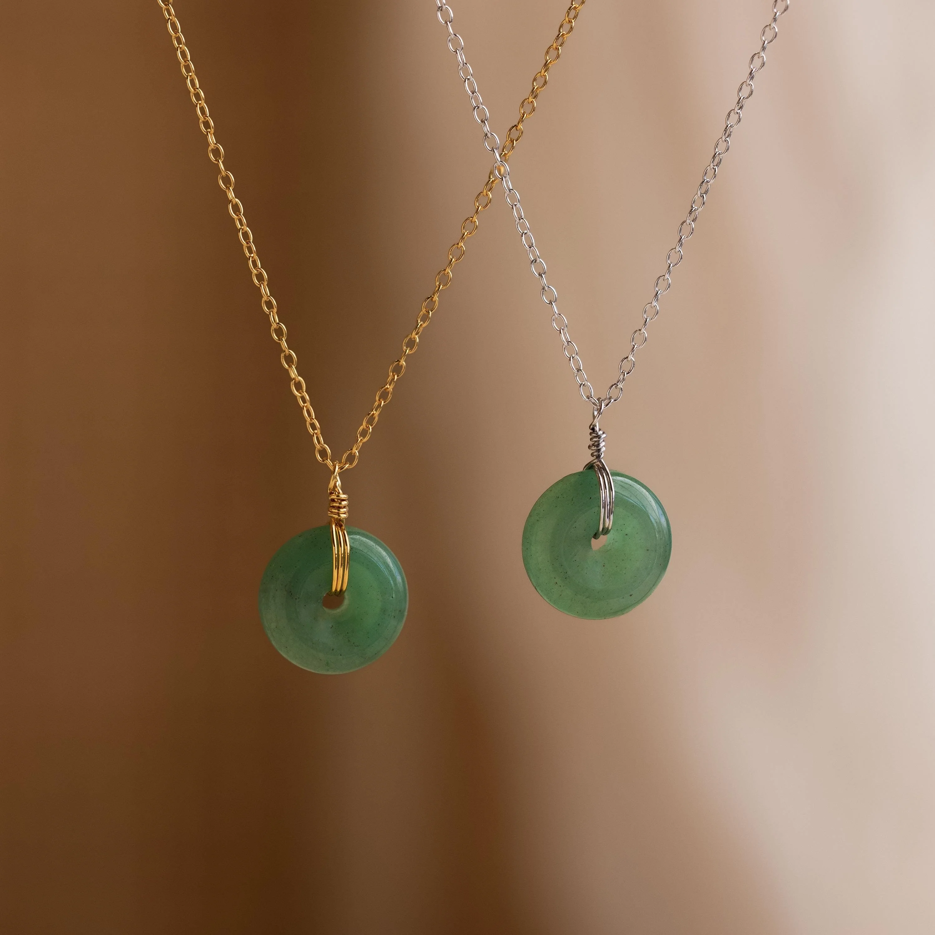 Round Jade Pendant Necklace - Image 3