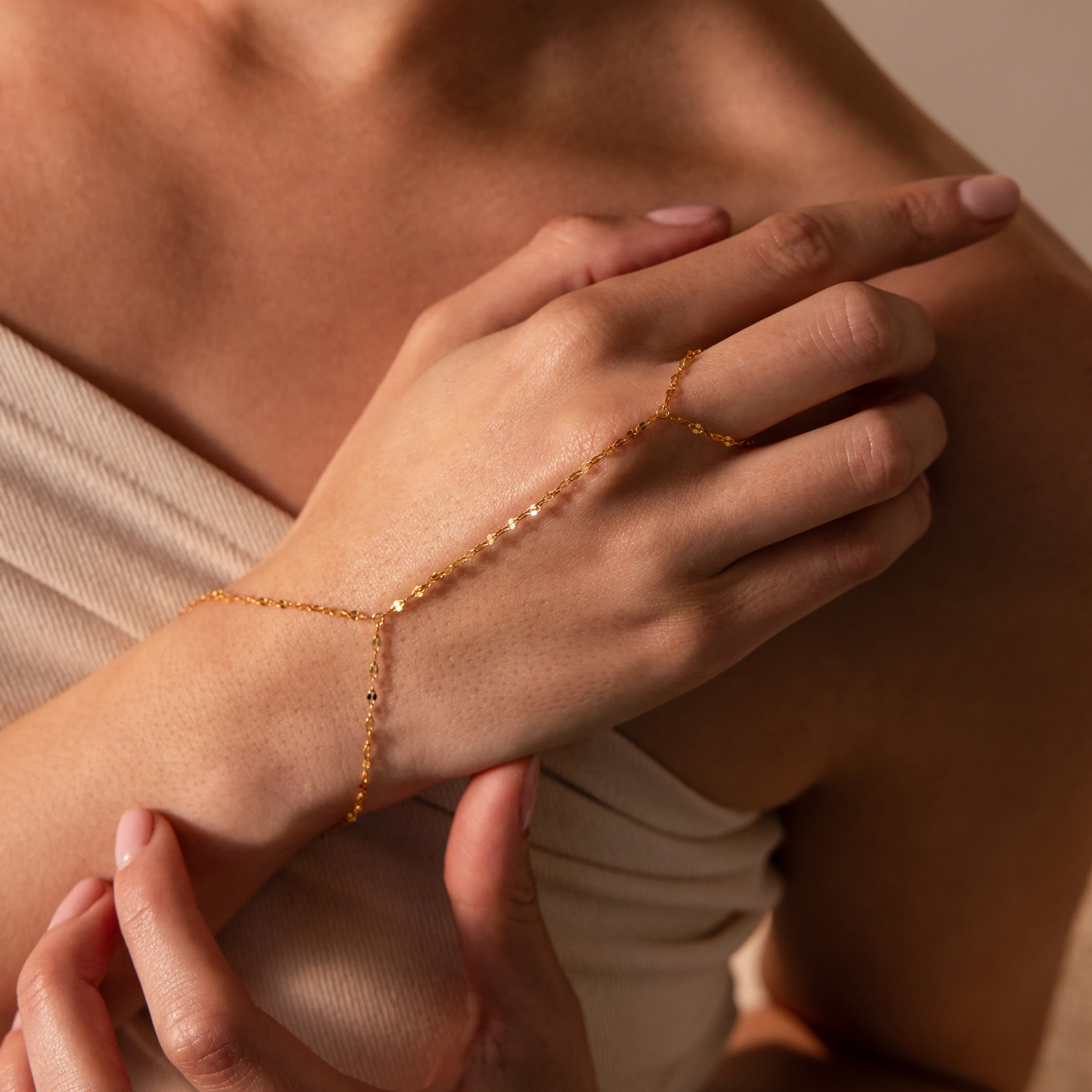 Sparkle Hand Chain Bracelet in 18K Gold