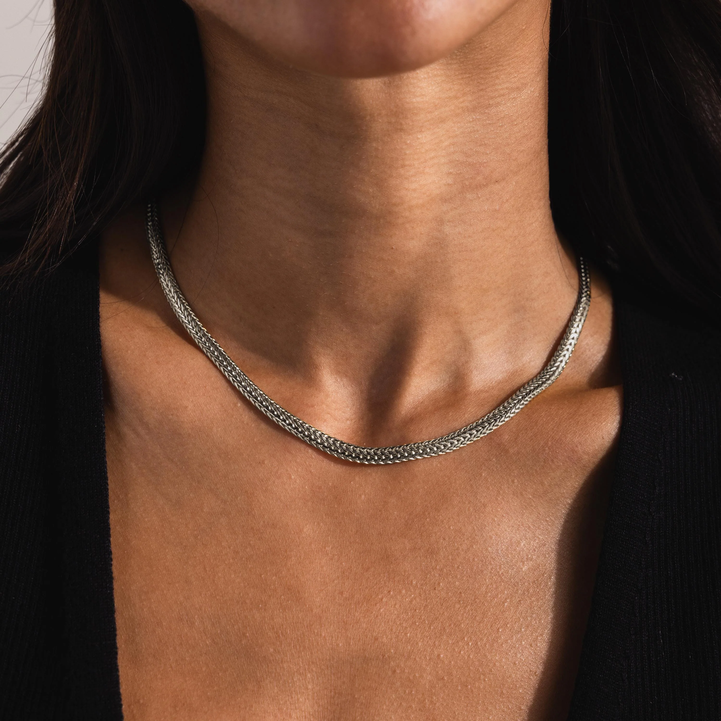 Thick Mesh Chain Necklace - Image 4