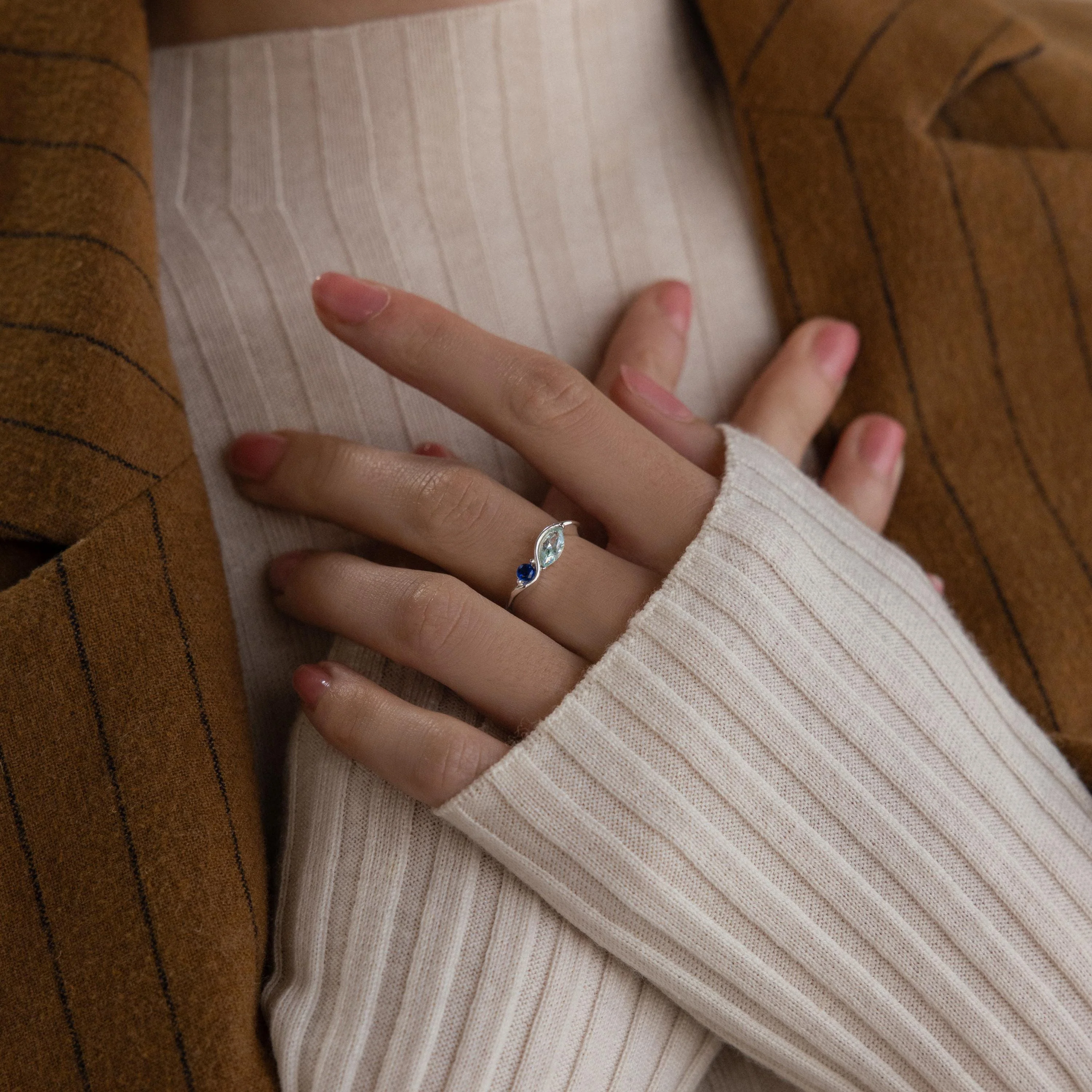 Toi et Moi Infinity Birthstone Ring - Image 4