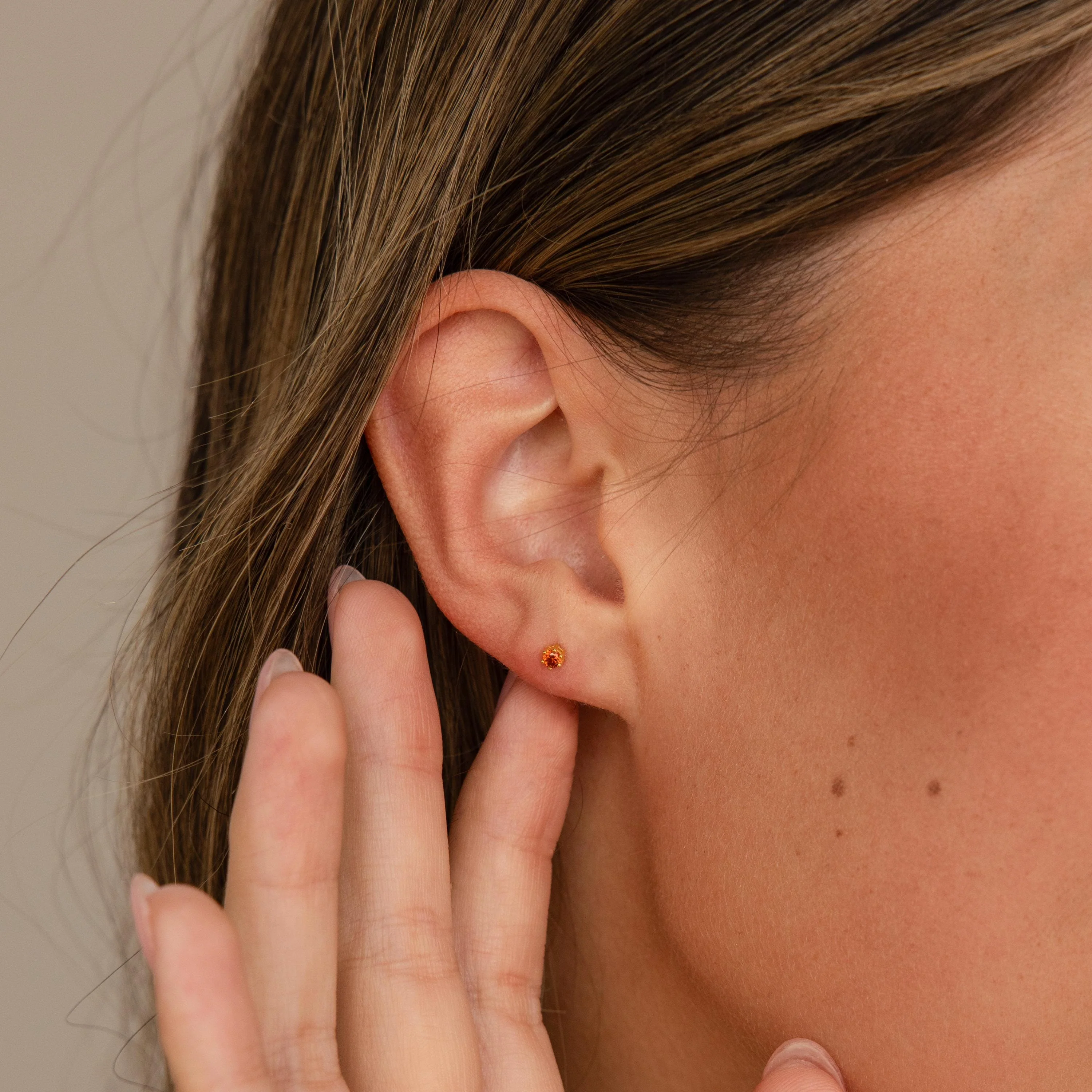 Alexandrite Flatback Studs - Image 2