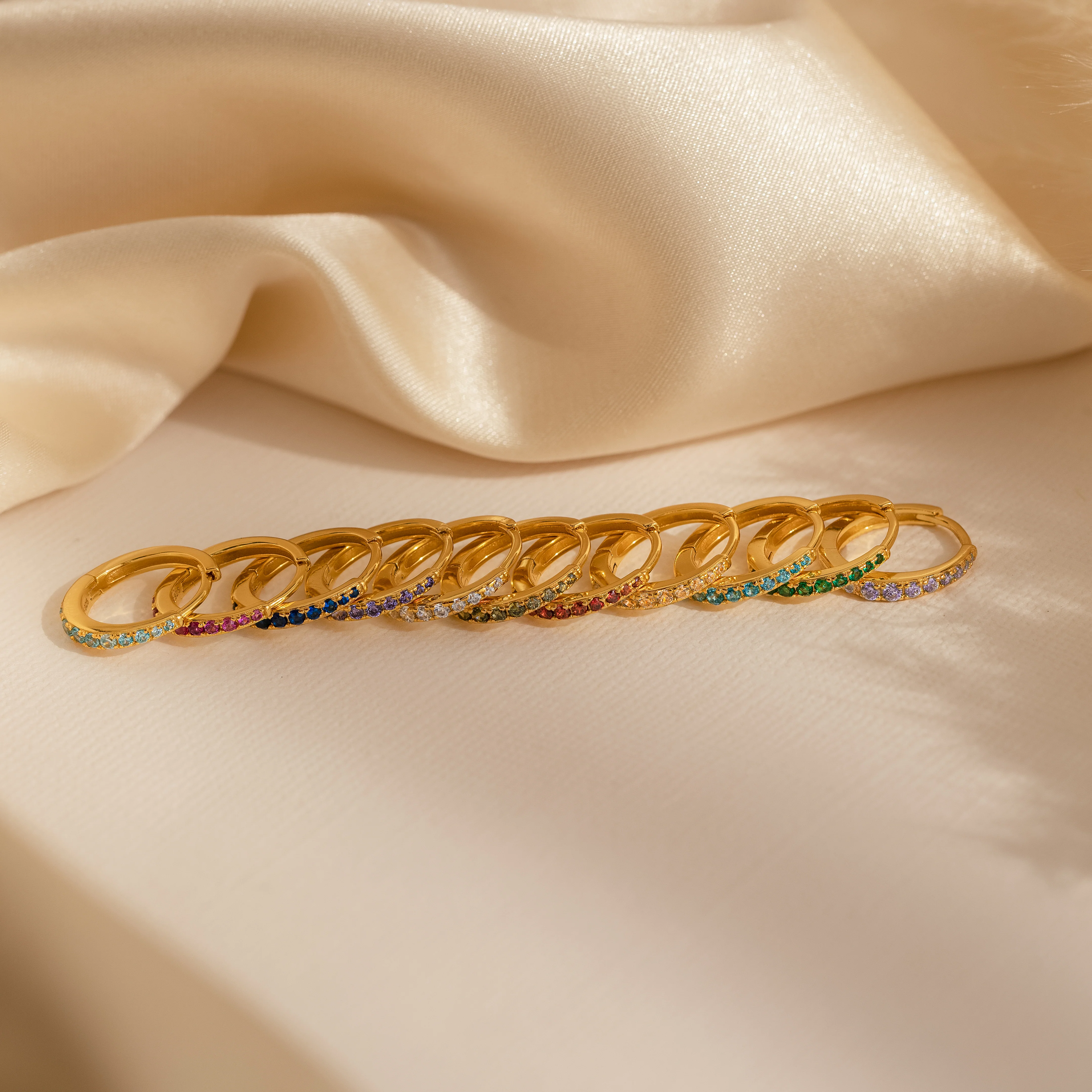 Vera Pave Emerald Huggies - Image 7